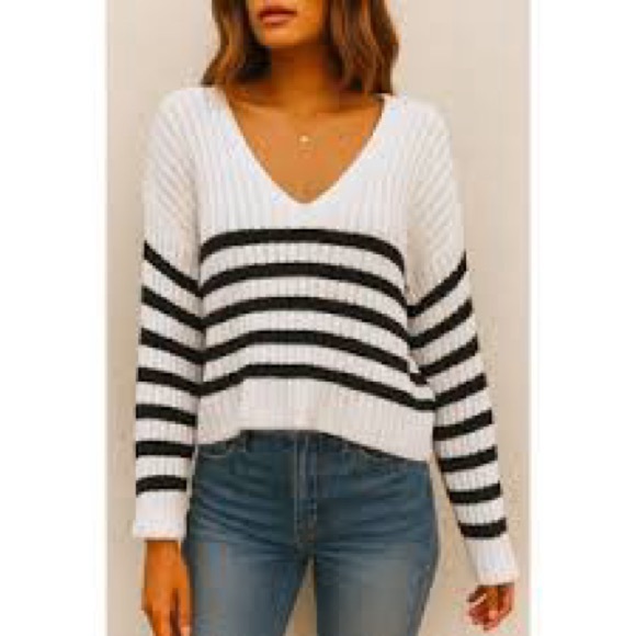 Abercrombie & Fitch V-Neck Sweater - White and Black Stripes - Picture 1 of 14